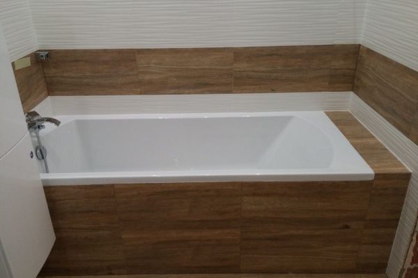 flizowanie-lazienka-dom-blizniak-wanna flizowanie-lazienka-dom-blizniak-wanna